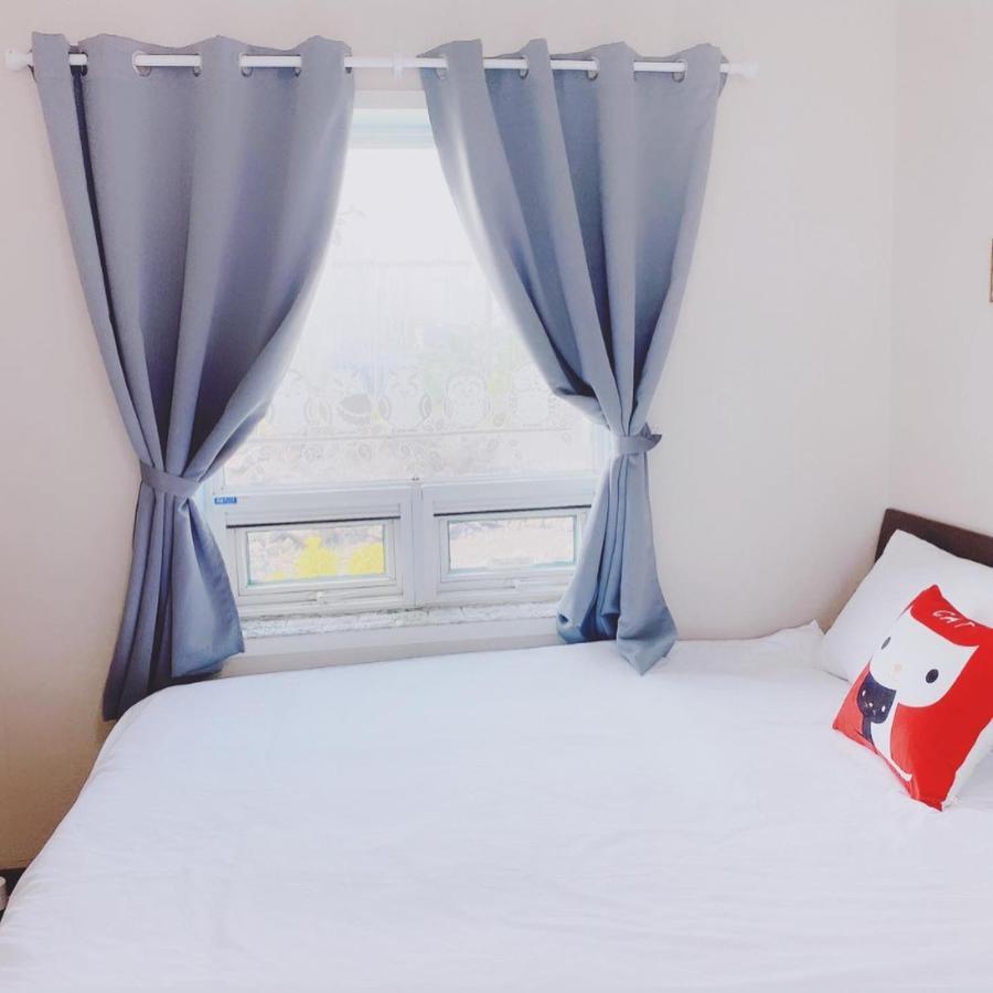 Lefthander Guesthouse Jeju Bagian luar foto